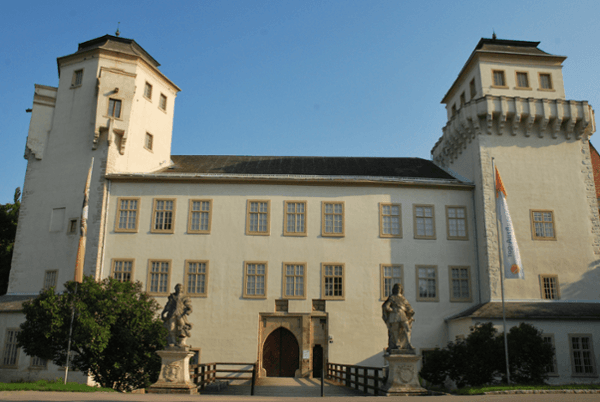Vorschau - Foto 1 von MAMUZ Schloss Asparn/Zaya