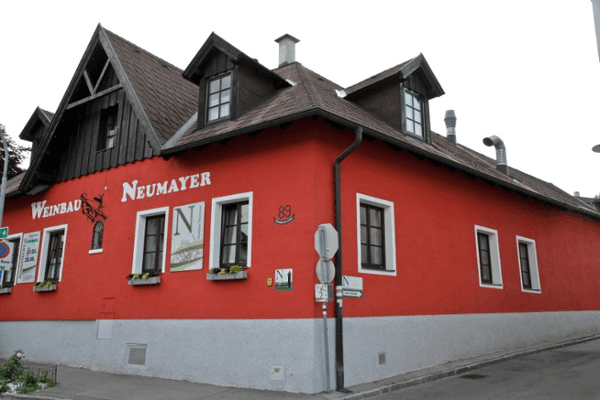 Vorschau - Foto 1 von Weinbau & Heuriger Neumayer