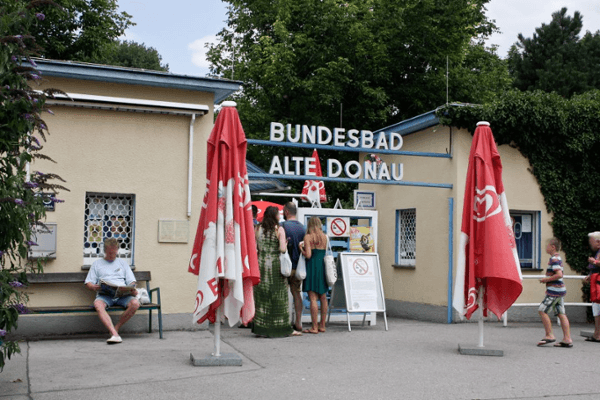 Vorschau - Foto 1 von Schankwirtschaft im Bundesbad Alte Donau (nur wenn Badebetrieb)