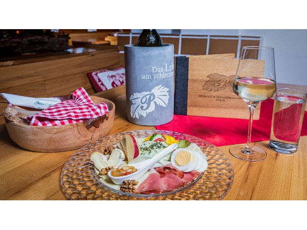 Bild 22 von Weingut & Buschenschank Pölzl