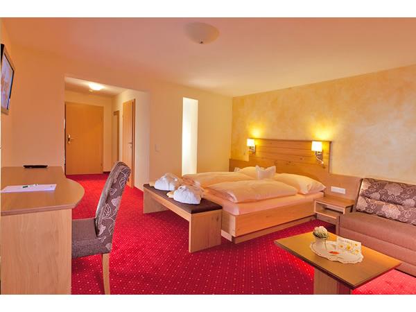 Bild 4 von Waldfrieden Hotel - Familie Stocker