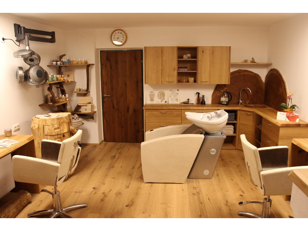 Bild 9 von natürlich Monika Naturfriseur Monika Banzirsch