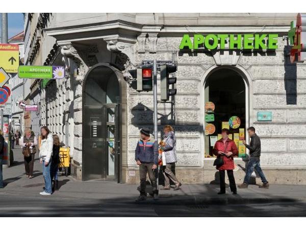 Bild 4 von Apotheke am Schuhmeierplatz, Mag. pharm. Göckel KG