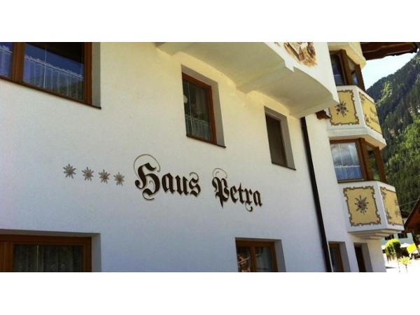 Bild 1 von HAUS Petra