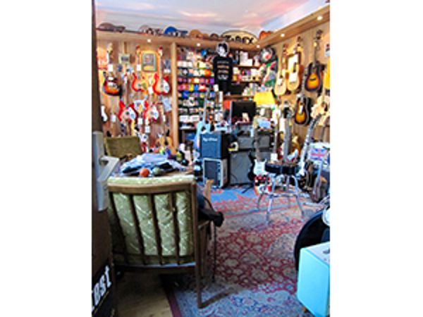Bild 1 von Riverside Guitars