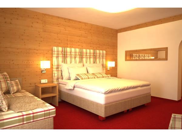 Bild 8 von Waldfrieden Hotel - Familie Stocker