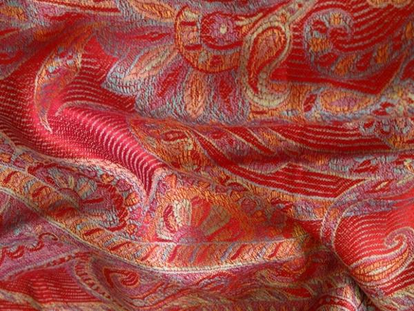 Bild 2 von TALKING TEXTILES OG