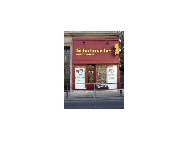 Bild 1 von Triebl - Dein Schuhmacher Reparaturspezialist