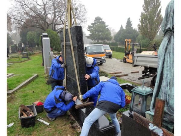 Bild 15 von Grabsteine Steinmetzbetrieb Stockerer GmbH