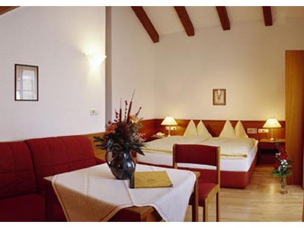 Bild 2 von Hotel Weisses Kreuz