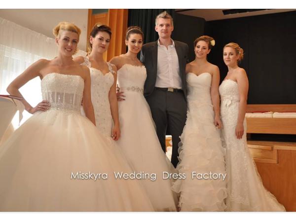 Bild 21 von MissKyra Wedding Dress Factory