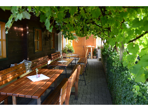 Bild 24 von Weingut & Buschenschank Pölzl