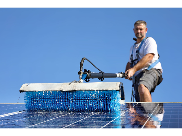 Bild 4 von Windisch Photovoltaikreinigung
