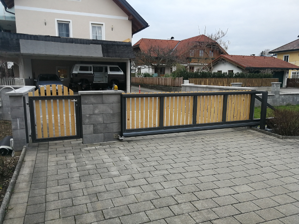 Bild 54 von WÖRNDL & MESSNER - Metallbau und Tore GmbH