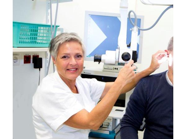 Bild 3 von Doz. Dr. Neuchrist Csilla