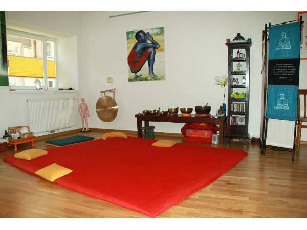 Bild 1 von Shiatsu - Klangschalenmassage - Yoga Mag Fritz Kornelia