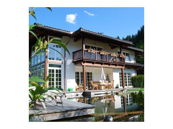 Bild 1 von Holzbau Hetzenauer GmbH & Co. KG - Bau | Zimmerei | Holzbau | Spenglerei | Dachdeckerei | Tischlerei