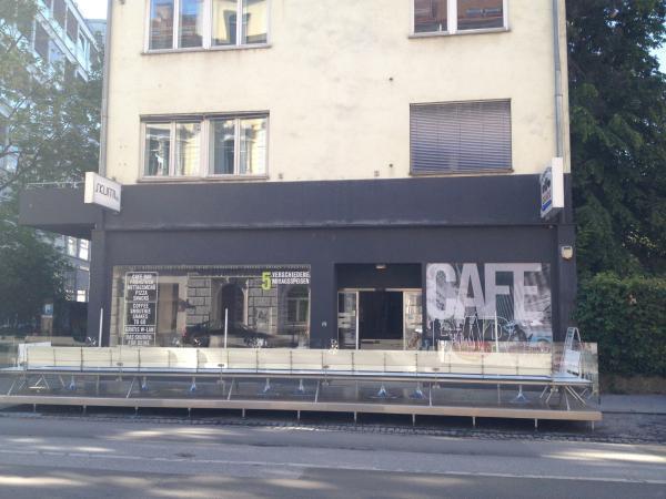 Bild 1 von Skurril Cafe Bar