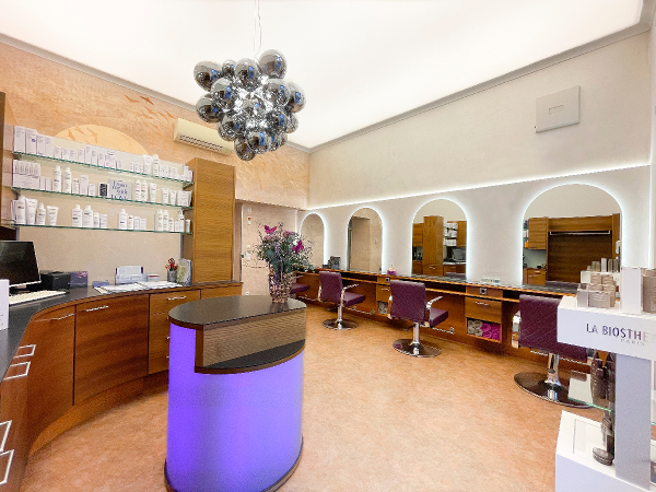 Bild 2 von Birgit Gmeiner e.U. - Friseur · Beauty · Make-up