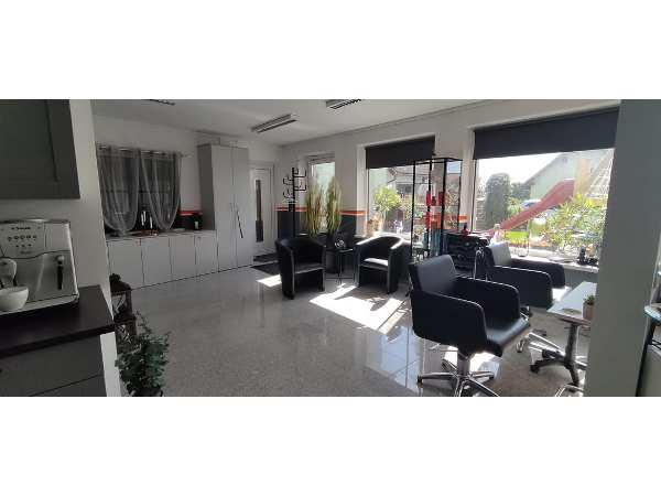 Bild 4 von Die Haarmacherin Schweitzer Nicole