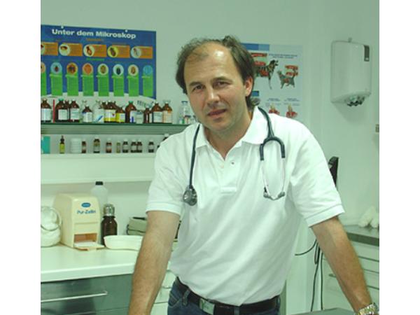 Bild 2 von Tierarztpraxis Dr. Nobert Hetzmannseder