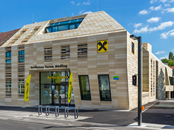 Bild 19 von Raiffeisen Regionalbank Mödling eGen