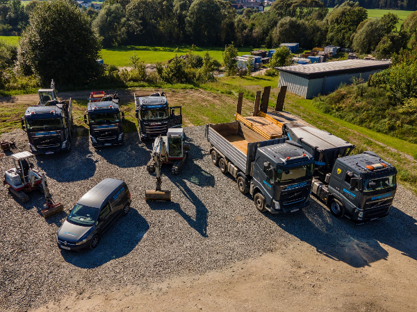 Bild 8 von Schnitzer Erdbau & Transporte GmbH.