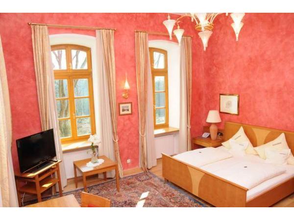 Bild 6 von Waldschloss Hotel-Restaurant