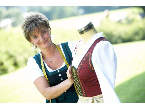 Bild 4 von Tracht und Mode Manuela Metter