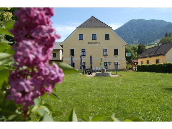 Bild 2 von Landhotel-Gut Puttererseehof