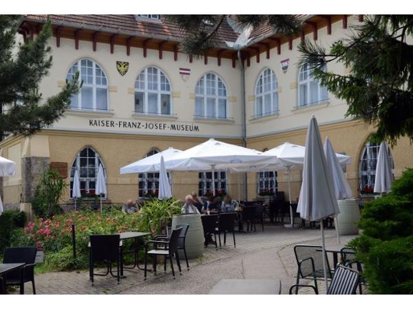 Bild 1 von Kaiser-Franz-Josef-Museum f Handwerk u Volkskunst