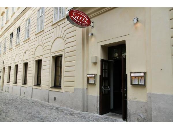 Bild 1 von Zattl Wirtshaus & Biergarten
