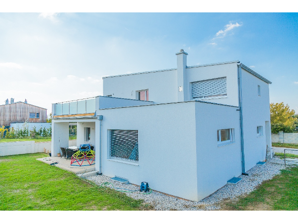 Bild 11 von Holzbau Fischer GmbH - Fertighausbau und Zimmerei