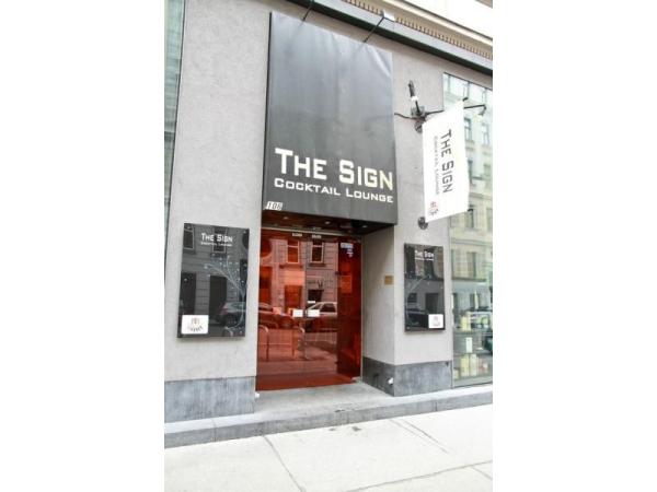 Bild 1 von The Sign Cocktail Lounge
