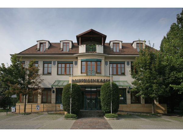 Bild 18 von Raiffeisen Regionalbank Mödling eGen