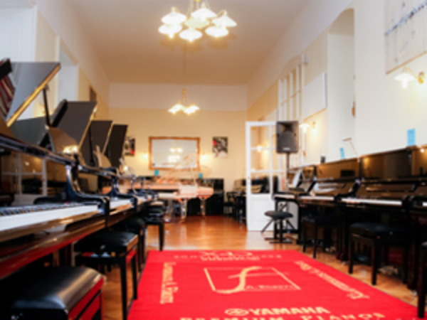 Bild 9 von Klavierhaus A. Förstl GmbH