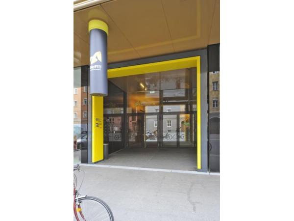 Bild 1 von McFIT Fitnessstudio Innsbruck