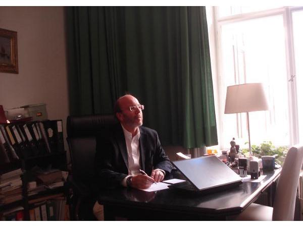 Bild 2 von Univ. Lekt. Dr. Krafack Andreas