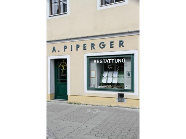 Bild 1 von Bestattung A. Piperger
