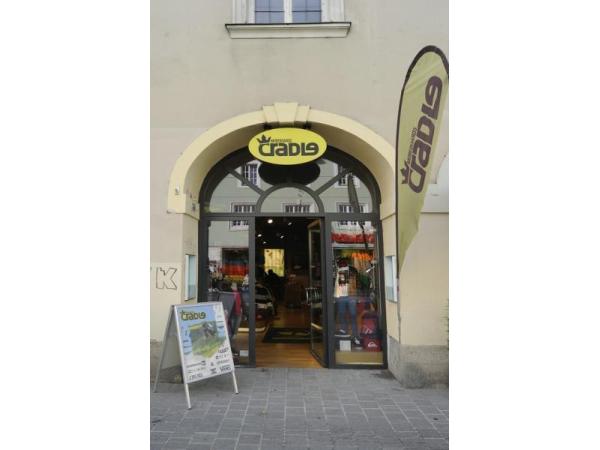 Bild 1 von OAKLEY Store