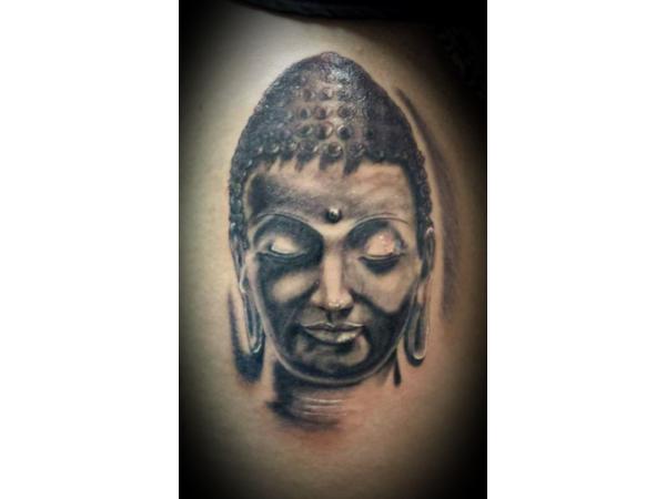 Bild 9 von DIE KLINIK - piercing | tattoo | permanent make up