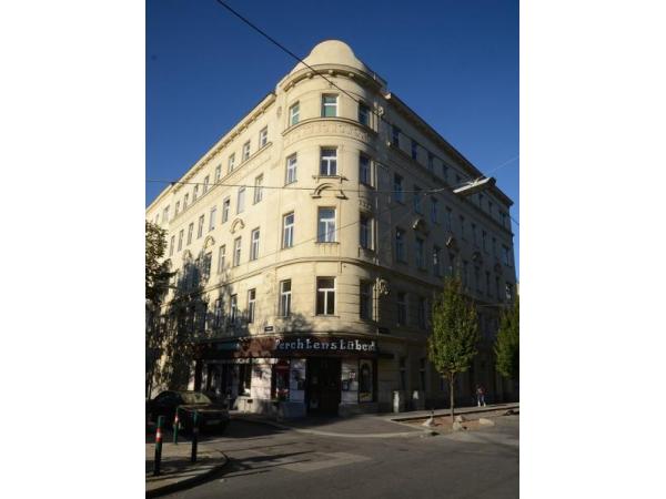 Bild 1 von Perchtenstüberl - Dragan Useinovic Kg