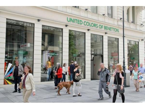 Bild 1 von Benetton Megastore - bencom Srl