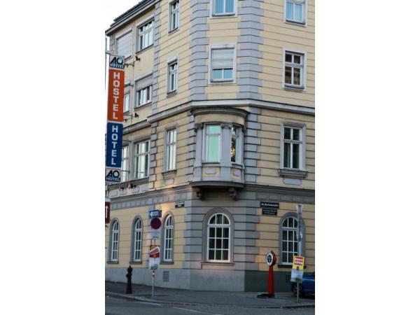 Bild 1 von A&O Hotel Wien Stadthalle