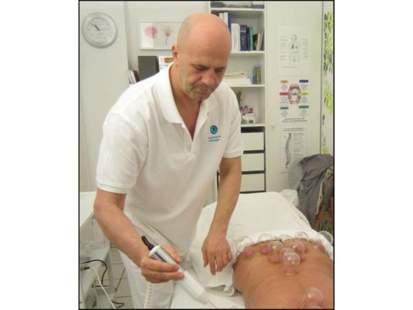 Bild 20 von Peter Grasser, Blutegeltherapie, Schmerztherapie