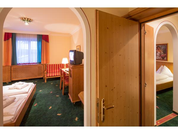 Bild 44 von Hotel-Restaurant "Zum schwarzen Bären" - Pritz GesmbH