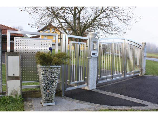 Bild 6 von EMF Mario Loibner