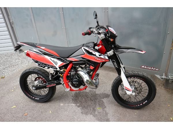 Bild 14 von Akratec Auto-Motorrad-Werkstatt-Reparatur