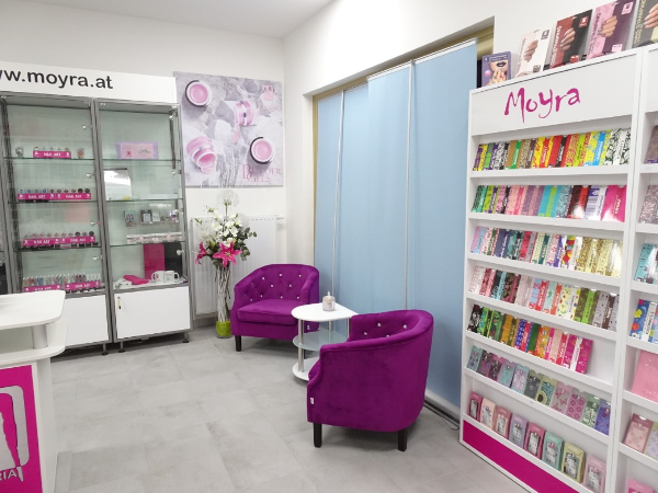 Bild 5 von Moyra Nageldesign-, NailArt Store & NailsAcademy