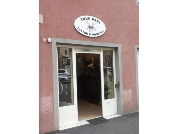 Bild 1 von Royal Demon Tattoo & Piercing